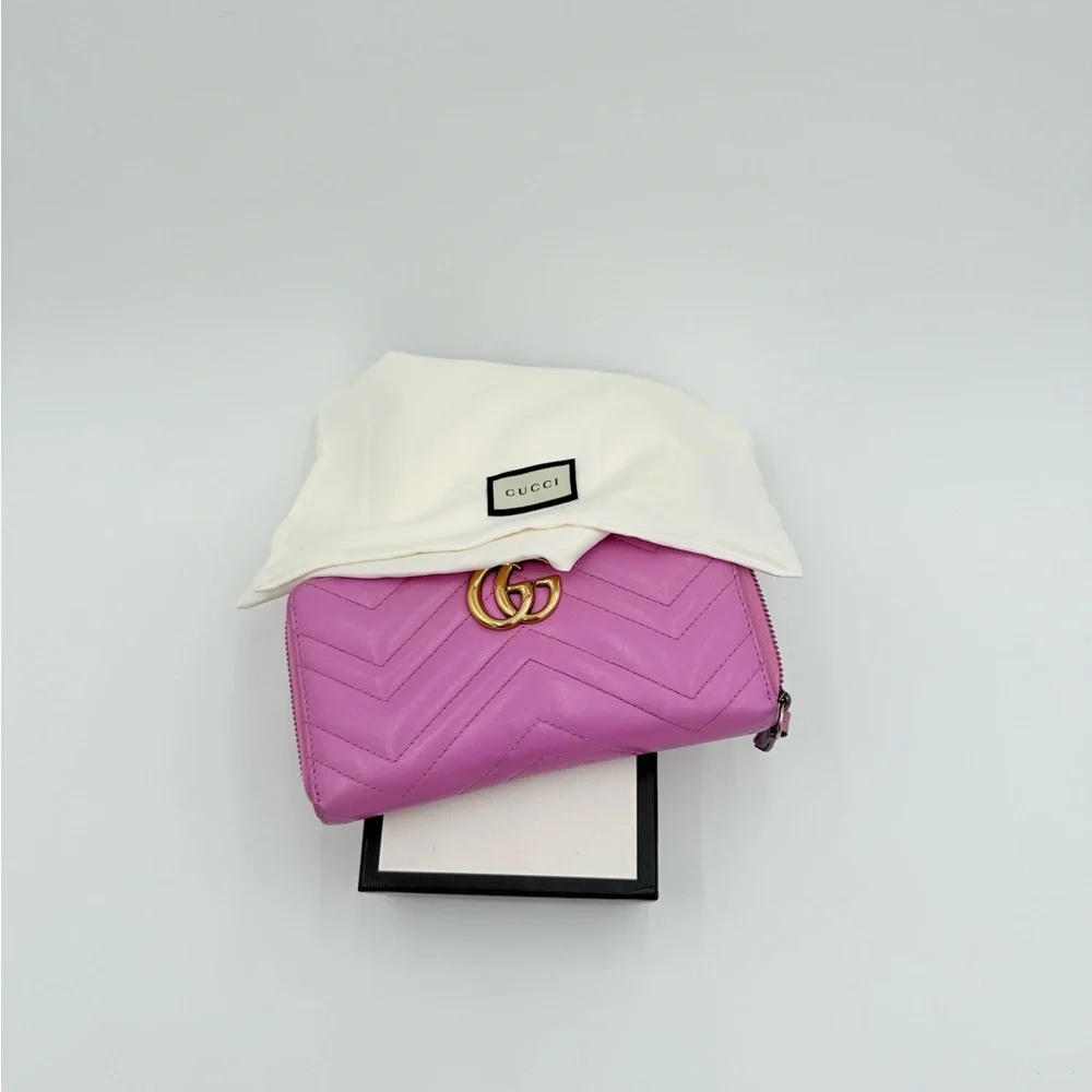 Gucci Pink Marmont Chevron Wallet with Gold Logo - Picture 10 of 10